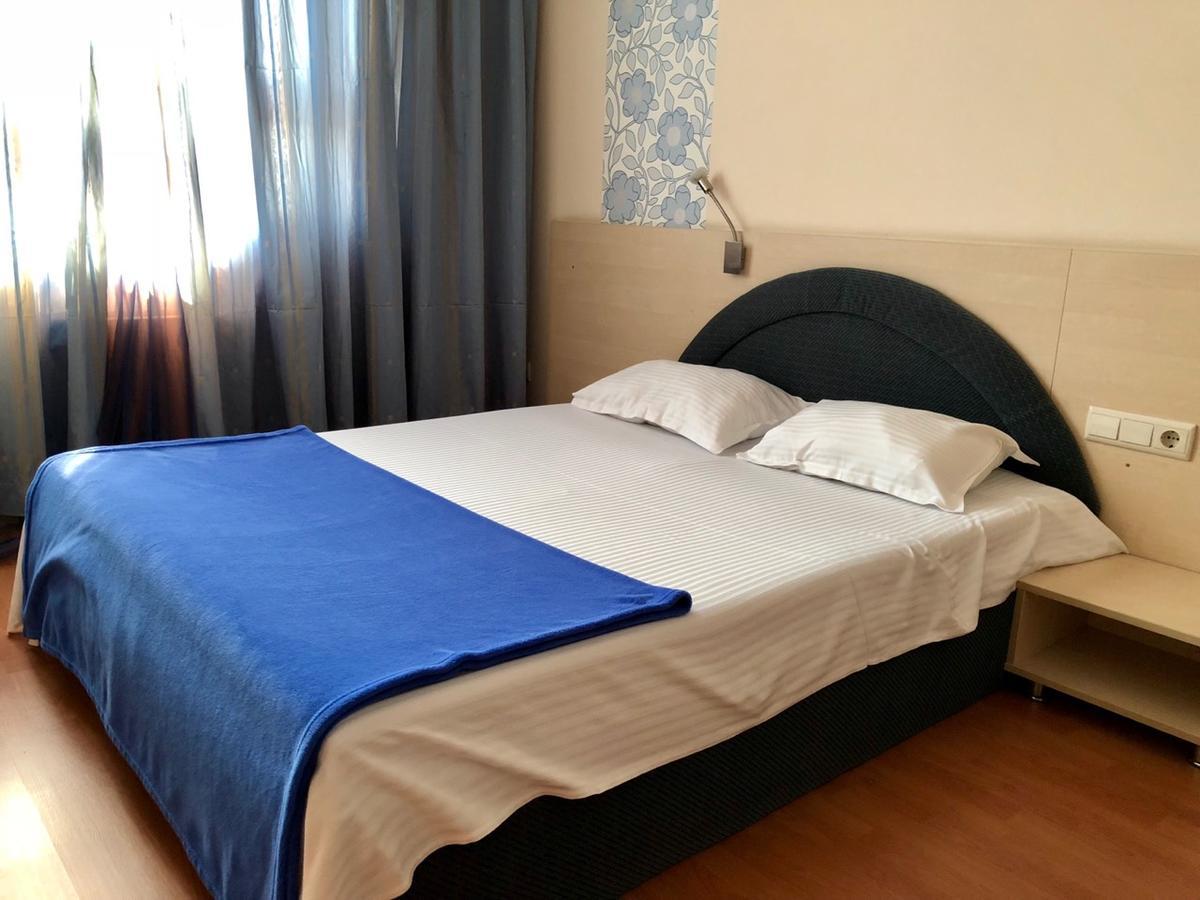 Astra Hotel
