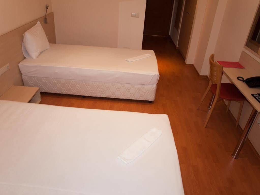 Astra Hotel