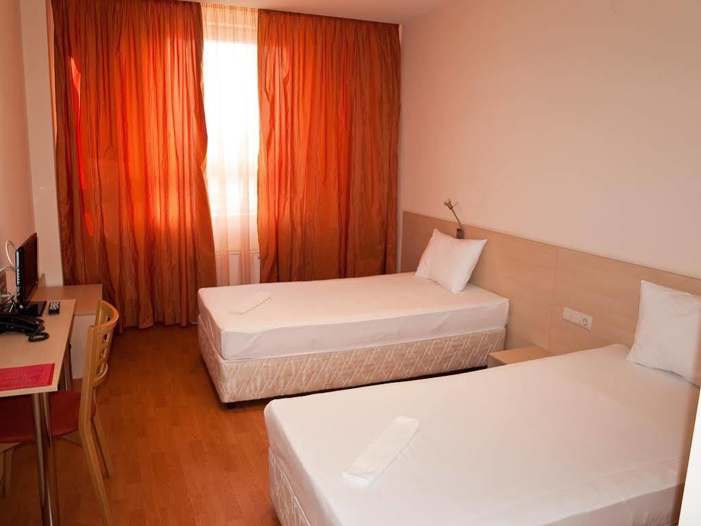 Astra Hotel